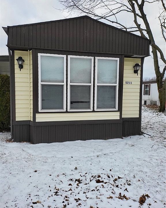 1st image of 5211 Deepwood Ln