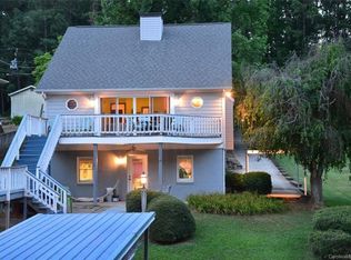 350 Fairway Shores Rd, Mount Gilead, NC 27306