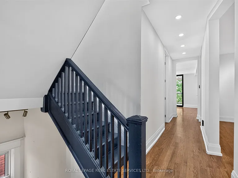 27 Saint Johns Rd — Photo 12