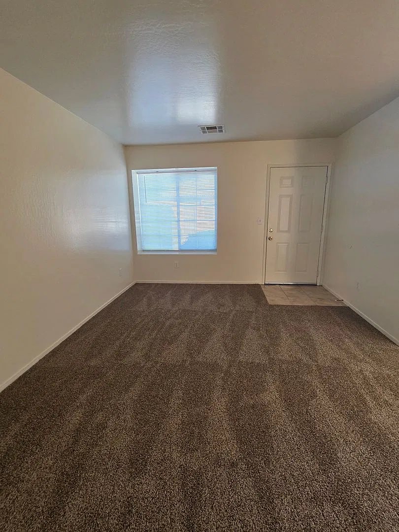 8127 Whitewater Dr. #1 - Apartment — Photo 4