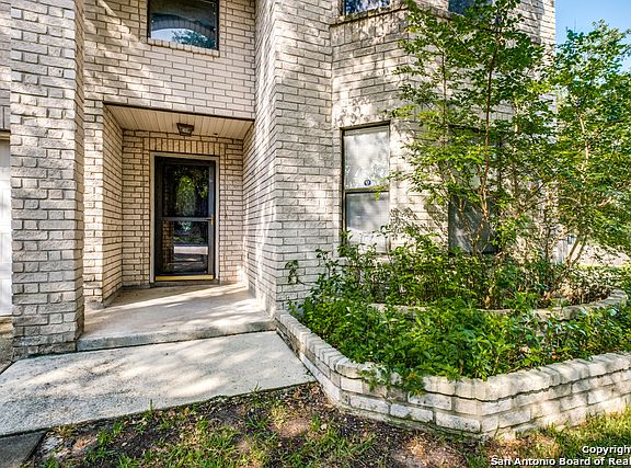 2nd image of 11061 Cedar Park