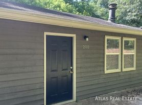 200 N Bluff Rd, Athens, GA