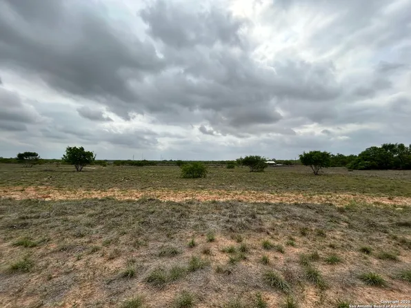 LOTS21-22&30-31 County Road 1629 Hillcounty, Moore, TX 78057