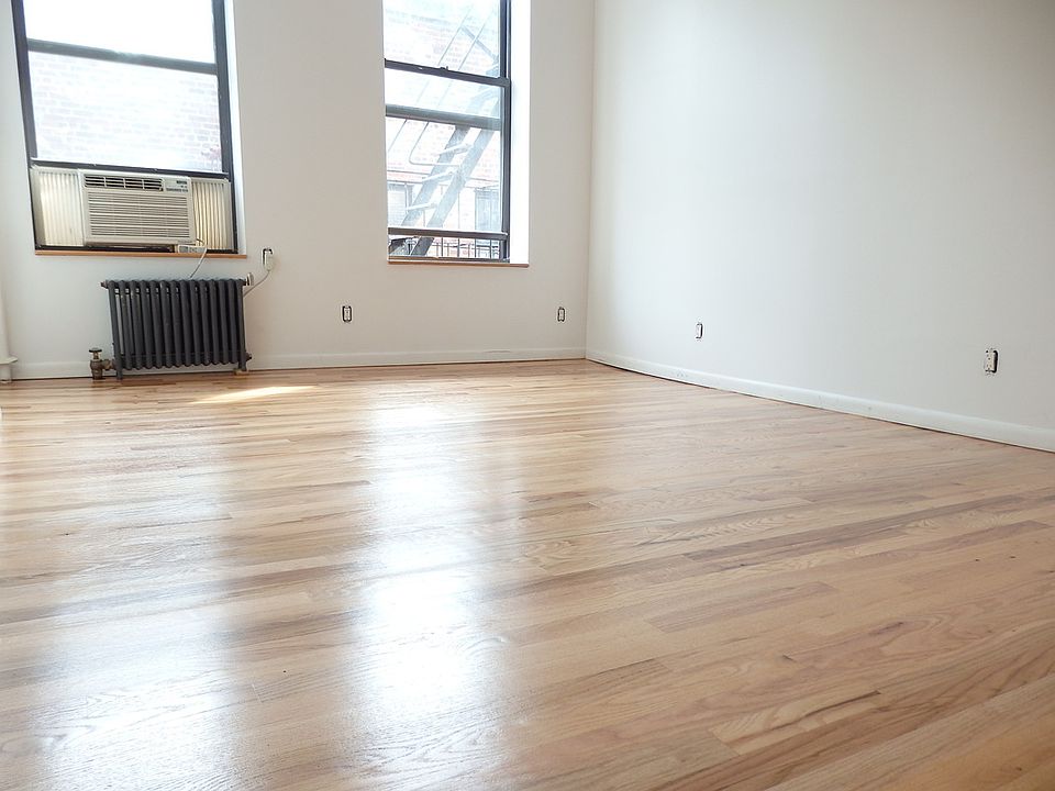 1st image of 415 W 47th St APT 3E