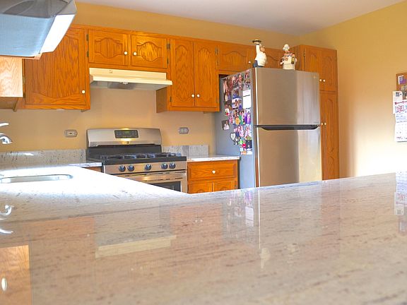 3rd image of 17630 Dover Ct