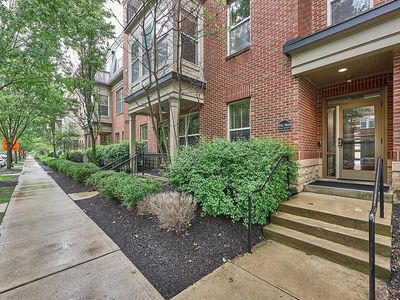 936 Perry St #204, Columbus, OH, 43215