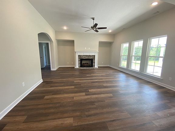 5th image of 1325 Tralee Dr