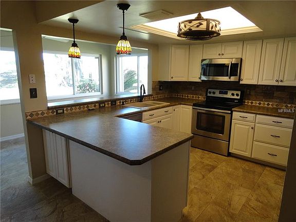 5th image of 1327 Idlewood Dr #38