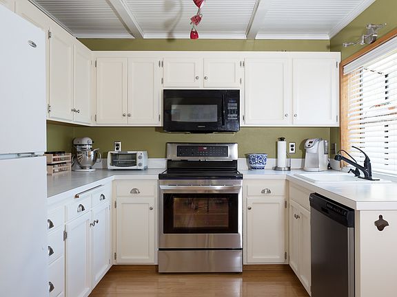 New appliances and paint