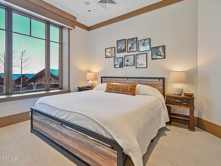 8680 Empire Club Dr — Photo 23