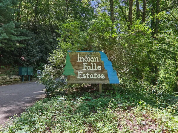 9999 Indian Falls Rd, Asheville, NC 28803