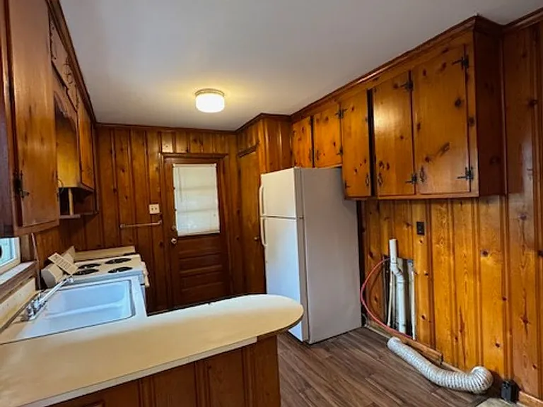 906 N Audubon Ave — Photo 4