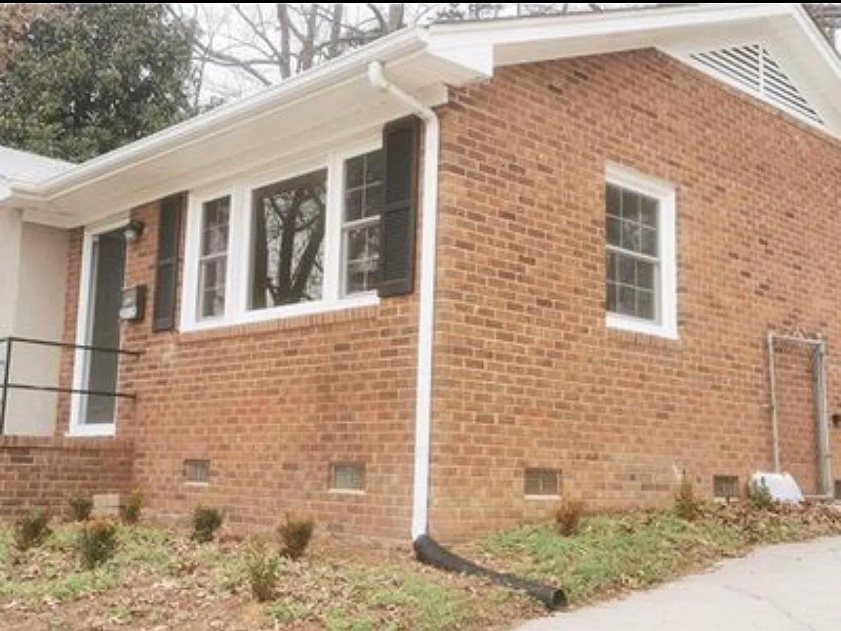 3 bed, 1269 sqft, $1,800 — Photo 2