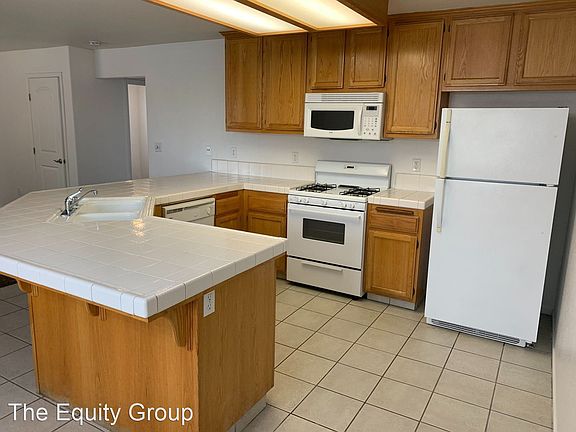 4th image of 2506 W Lark Ave #9042571