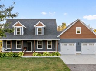 7533 Nature View Dr, Jackson, MI 49201