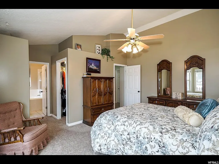 804 Creek Ln — Photo 14