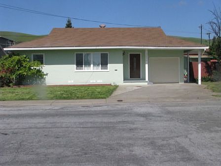 1st image of 32896 Pulaski Dr