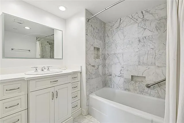 2100 Saint Charles Ave #5M — Photo 12