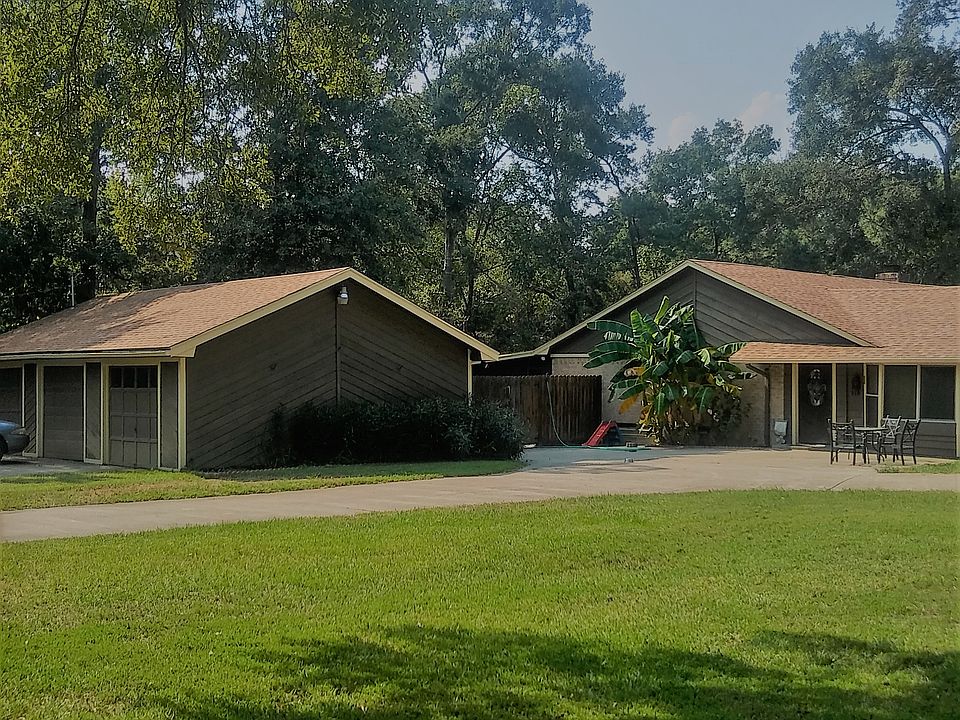 1st image of 218 Woodland Dr