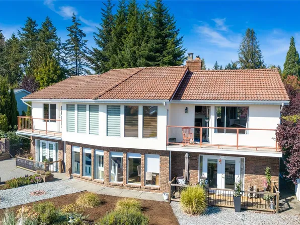 511 Panorama Pl, Parksville, BC V9P 1A4