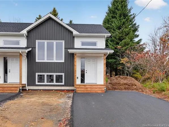 26 Carroll St, Bouctouche, NB E4S 2Y2