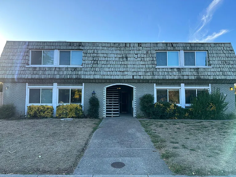 919 Bell St #C & D — Photo 3