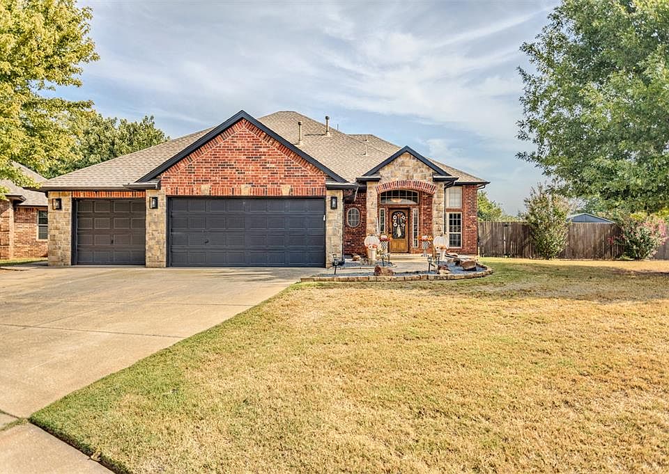 1st image of 531 W Alamo Court Way