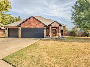 531 W Alamo Court Way, Mustang, OK 73064