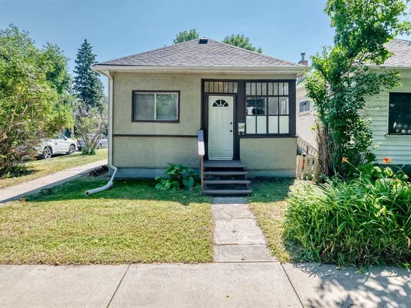 139 N 11th Ave NE, Calgary, AB T2E 0Y7