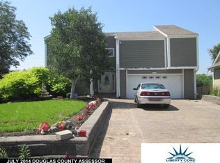11311 Burdette Cir, Omaha, NE 68164
