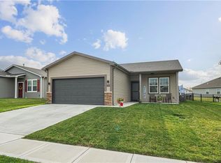 27015 E Cedar Grove Dr, Lake Lotawana, MO 64086