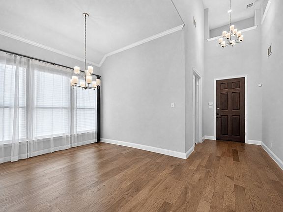 2nd image of 4201 Harper Ave