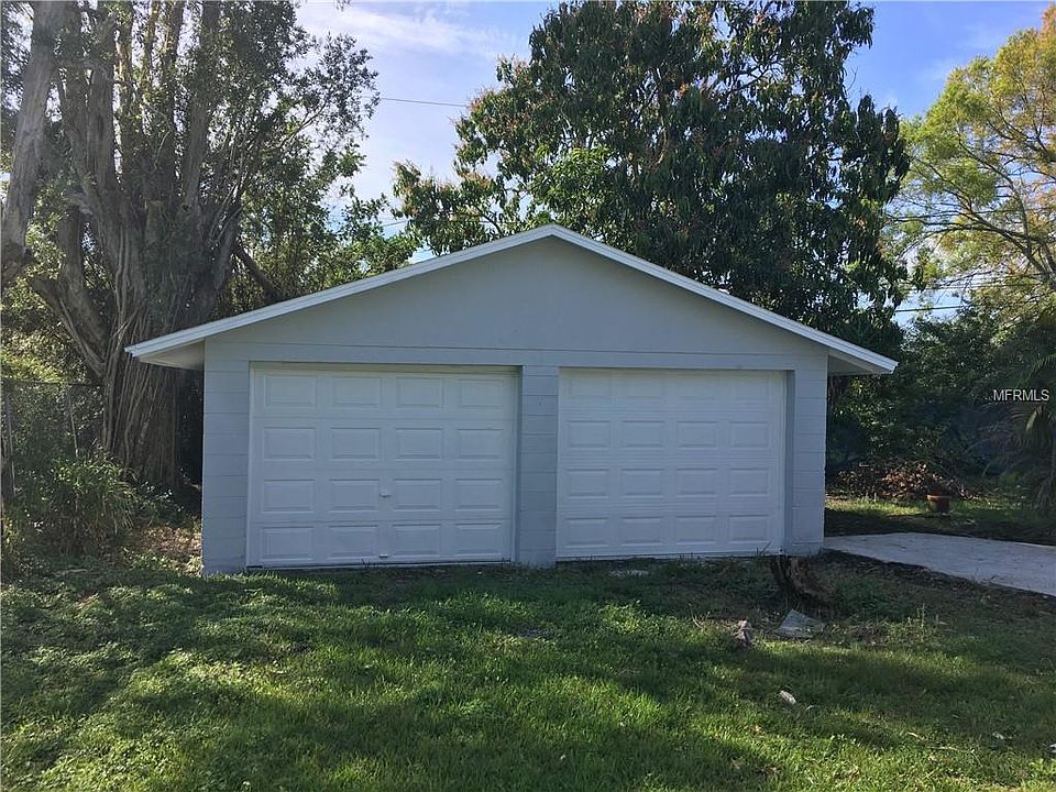 2nd image of 2532 47th Ave N