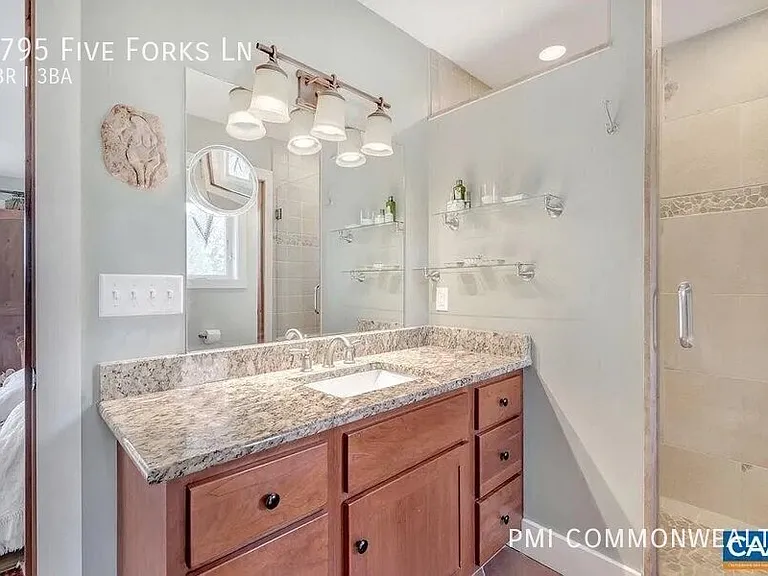 3795 Five Forks Ln — Photo 8