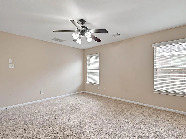6402 Black Bamboo Ln — Photo 17