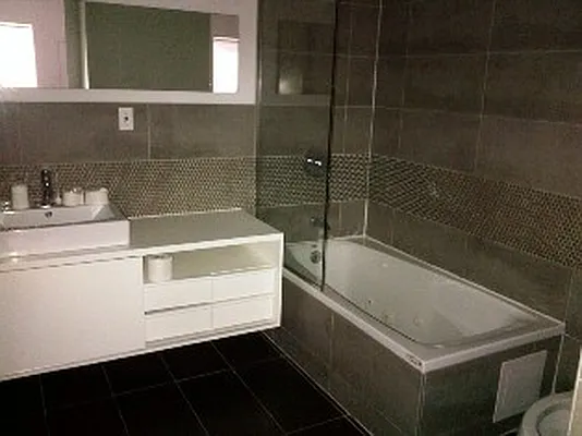 Rented by Elite NY Holdings | media 29