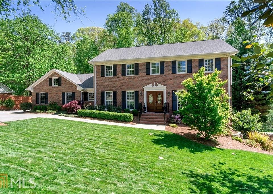 2nd image of 1193 Wynterhall Ln
