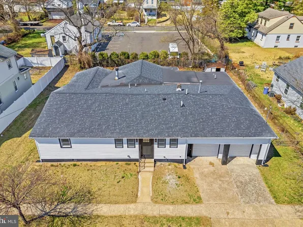 523 Front St, Palmyra, NJ 08065