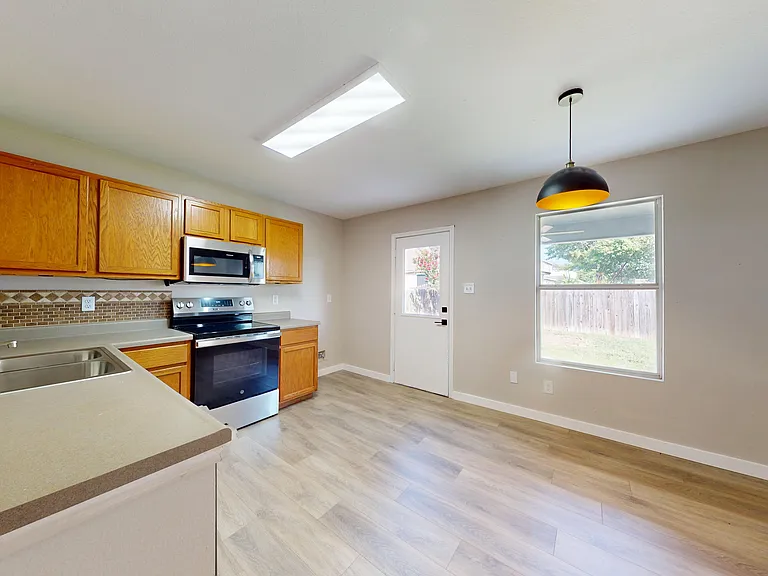 145 S Willow Way — Photo 17
