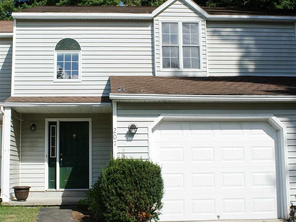 1st image of 207 Whitetail Ct