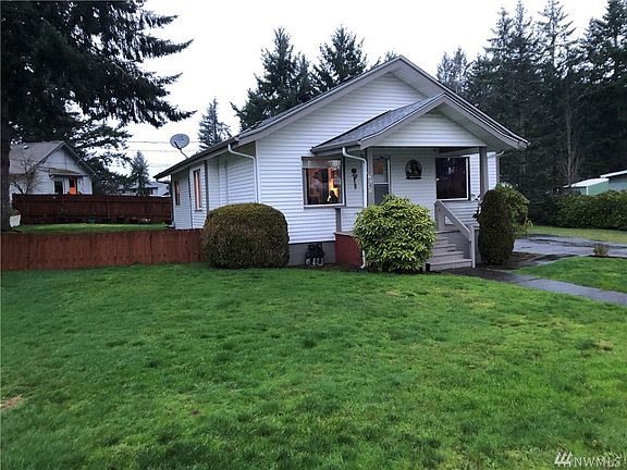 2nd image of 1741 Lake Blvd