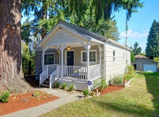 12044 20th Ave NE, Seattle, WA 98125