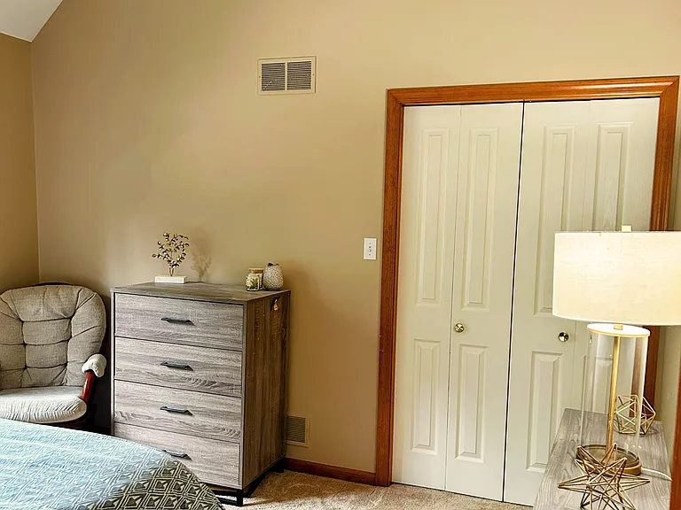 1638 Stone Mansion Dr — Photo 13