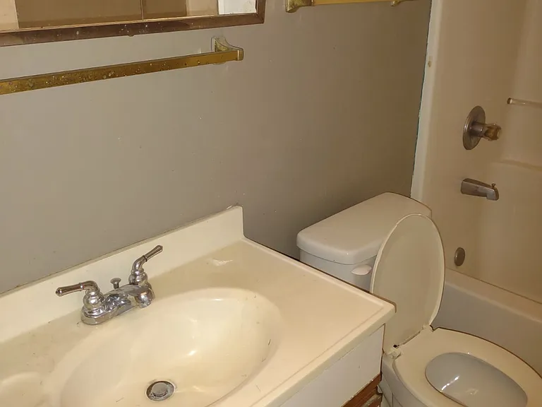 1716 Gerald Dr — Photo 6