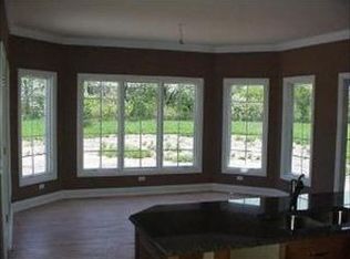 7202 Briar Dr, Spring Grove, IL 60081