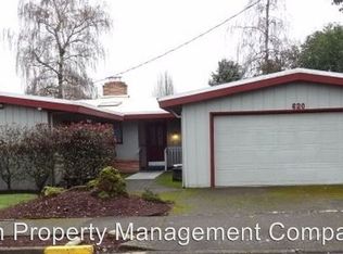 620 NE 18th St, McMinnville, OR 97128