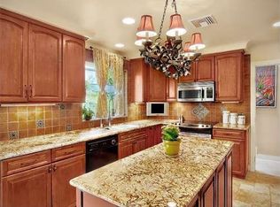 1013 Alta Vista Dr, Vista, CA 92084