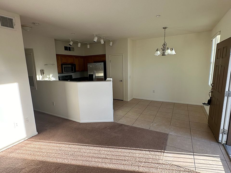 #GuardianRealty: 50 Aura De Blanco 10202-Dining Room_02142025