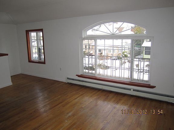 2nd image of 13748 Thurston St