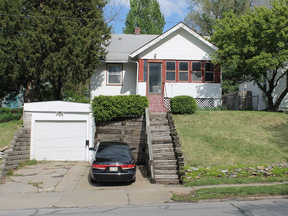 1st image of 1517 S 50th St